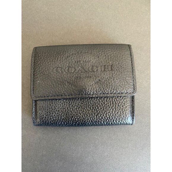 Coach Black Pebbled Leather Snap Closure Card Holder